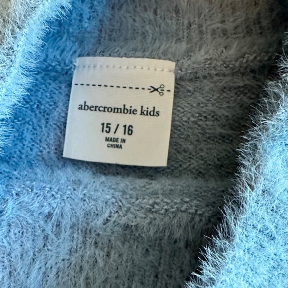 Abercrombie Kids Girls’ Blue Fuzzy Mock Turtle Neck Sweater - Picture 3 of 4